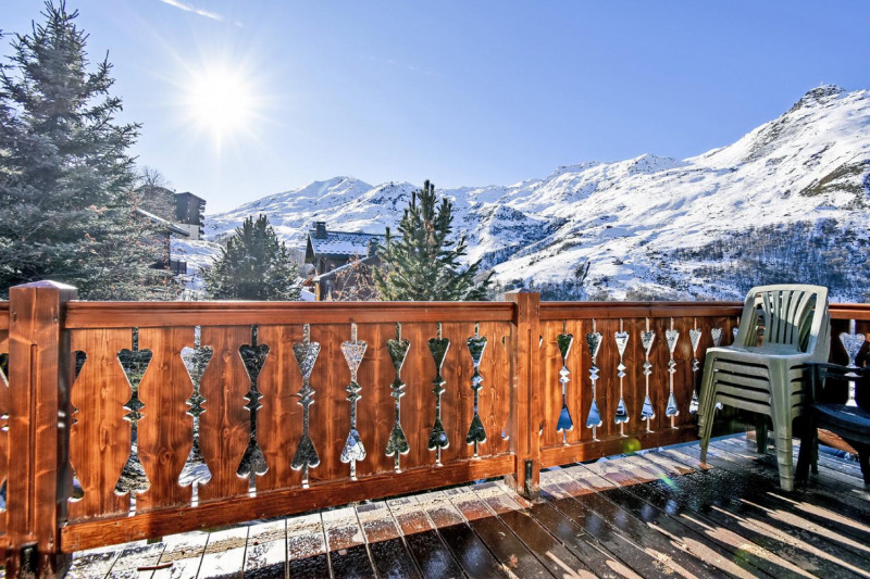 chalet-marmotte-balcony-1450011