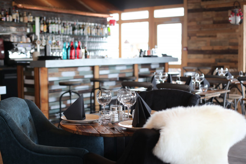club-le-coeur-des-loges-les-menuires-bar-copy-461404