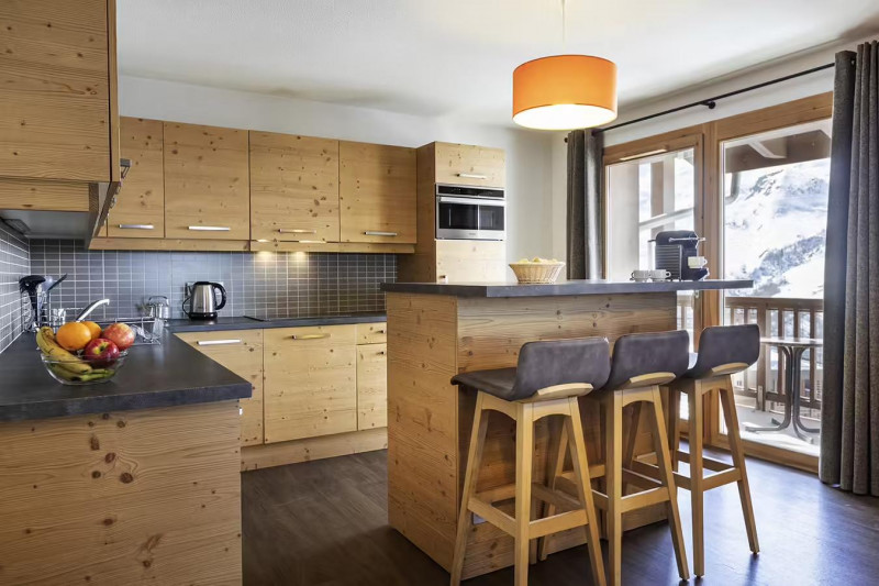 coeur-des-loges-menuires-s12v-kitchen-461373