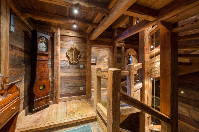 d48d101a-39f9-4b66-9c5a-312834b32c37-1450838