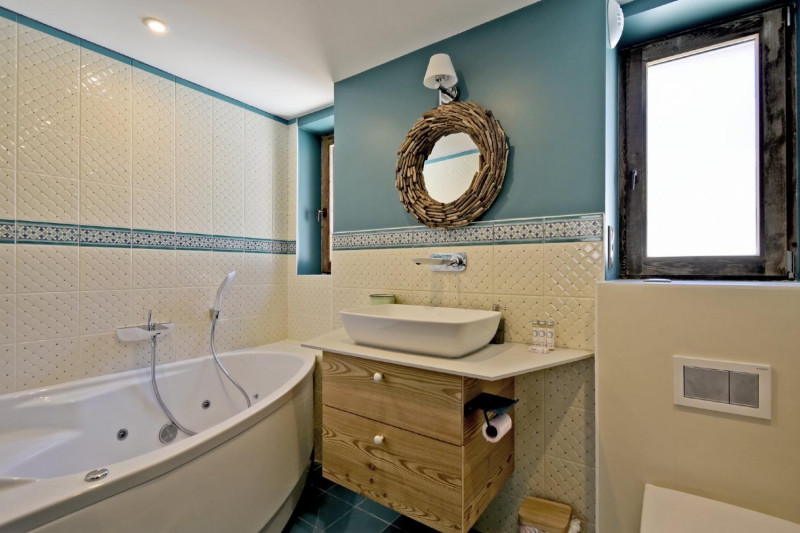 d592f3ff-bf20-4220-805a-f65fa1a60beb-1451423