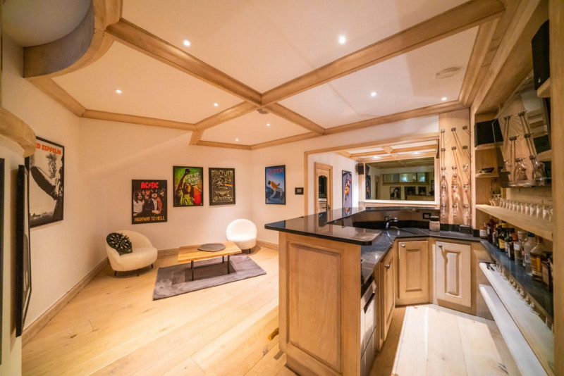 d9006ef3-7abd-4c9a-be5b-9b020809c475-1451324