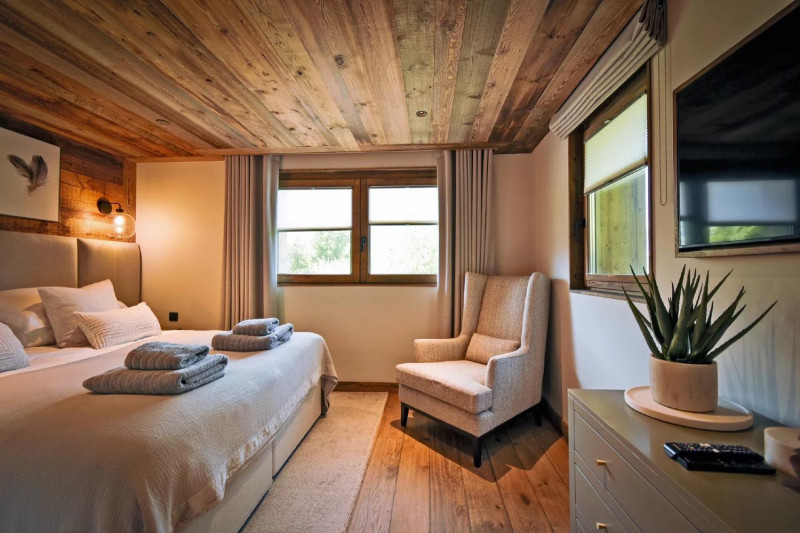 dd38edb6-286b-45f8-bca1-9d89eae39524-1451046