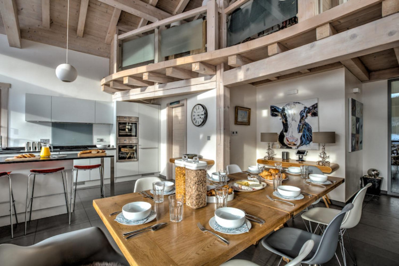 dining-area-2025-01-07-170741-tgpi-1449788