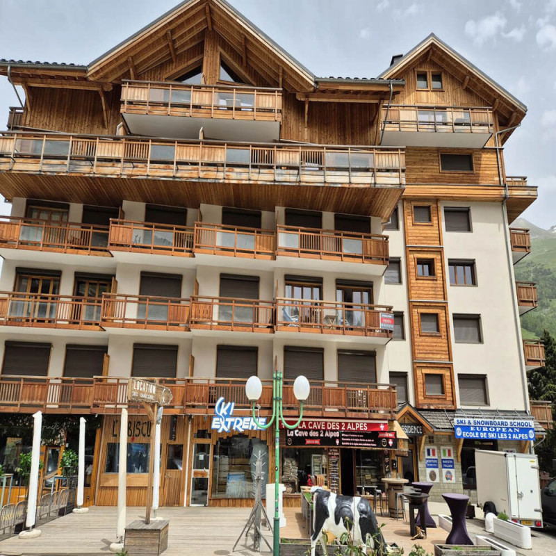 exterior-of-la-residence-in-les-2-alpes-1461015 exterior-of-la-residence-in-les-2-alpes-1461015