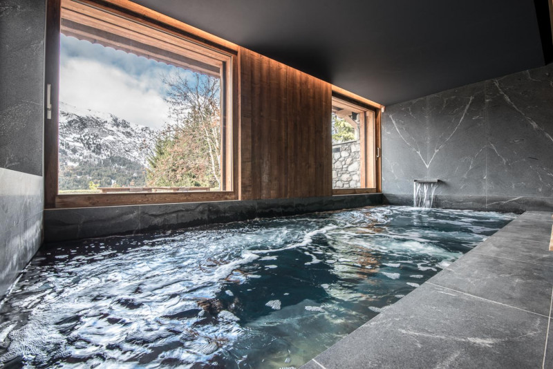 f83963f4-ca42-491c-a50c-9e88f6c4d262-1450893