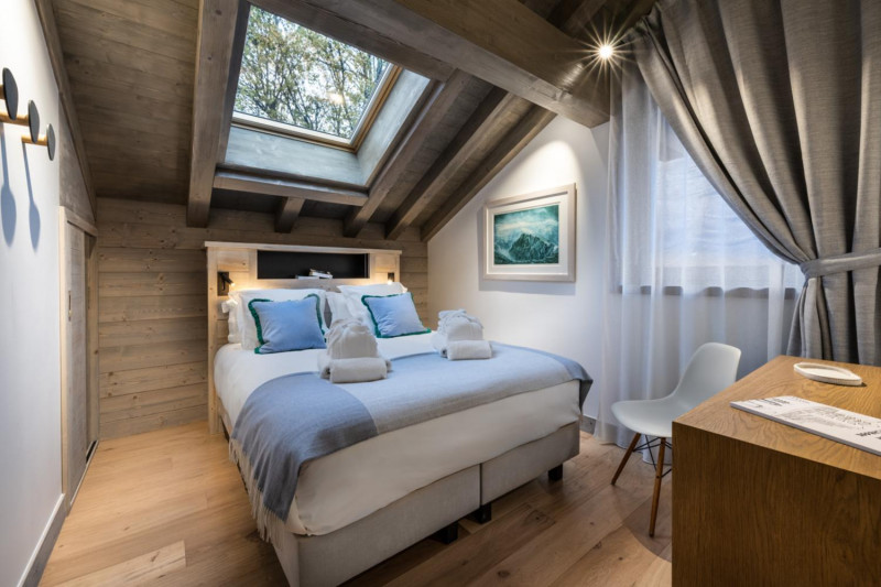 falcon-meribel-philippe-gal-a40-063-753137