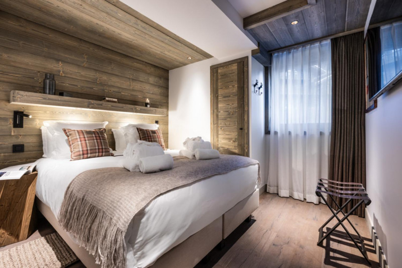 falcon-meribel-philippe-gal-b30-014-753192