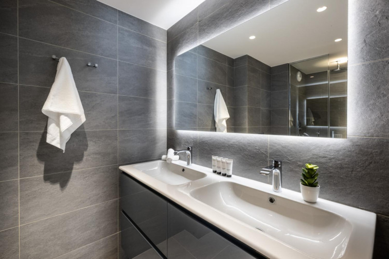 falcon-meribel-philippe-gal-d01-045-753279