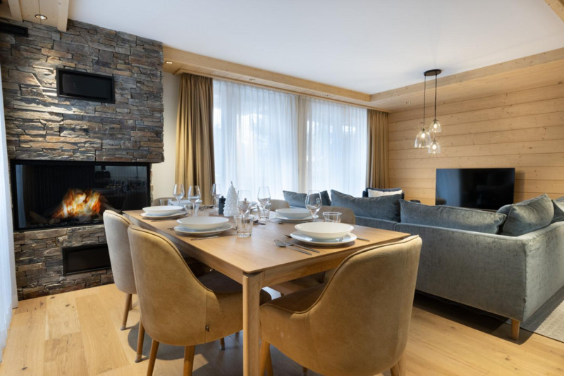 falcon-meribel-philippe-gal-g12-045-753444