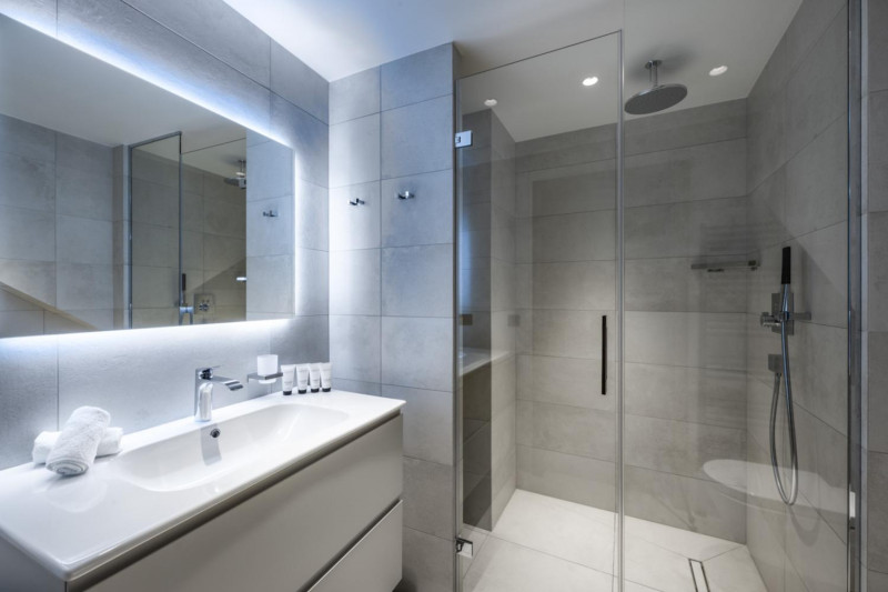 falcon-meribel-philippe-gal-h21-056-753516