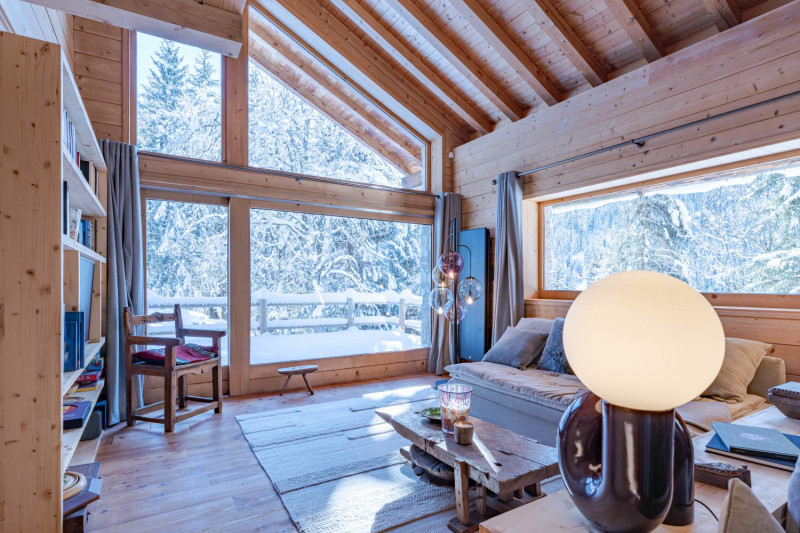 fbfedbe5-28e3-49d3-82d8-650da54fb632-1450797