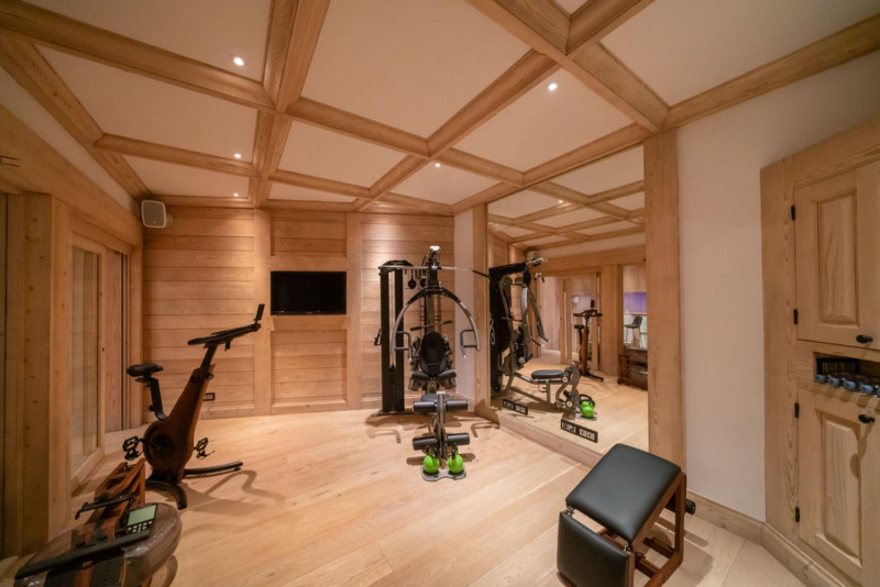 fe5caf73-9bff-4955-915e-a37f0d148531-1451325