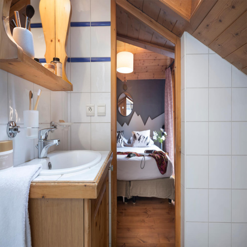 ginabelle-chamonix-bathroom-3-1460769 ginabelle-chamonix-bathroom-3-1460769