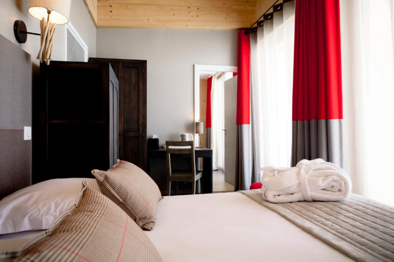 gx7jp54lcldh104v2qzf-1449957