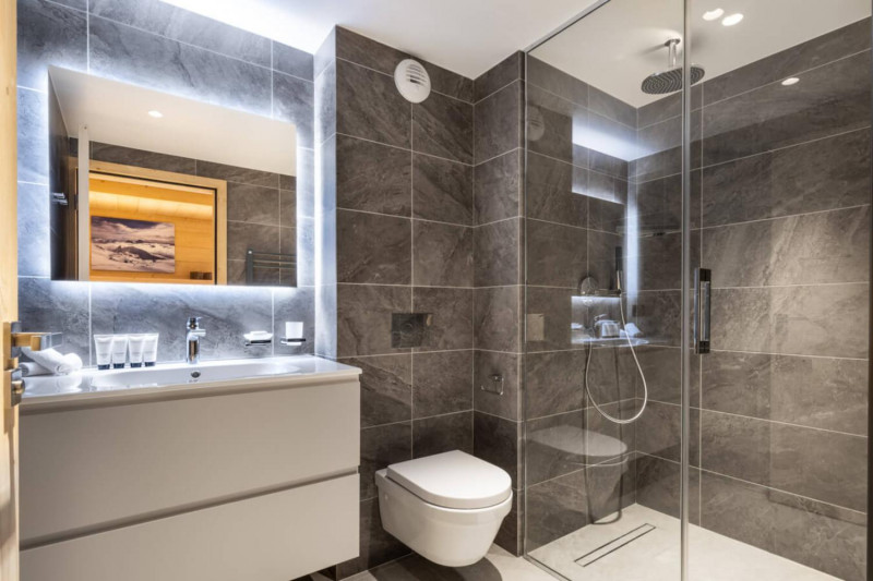 hotel-steamboat-courchevel-app-b02-1464960
