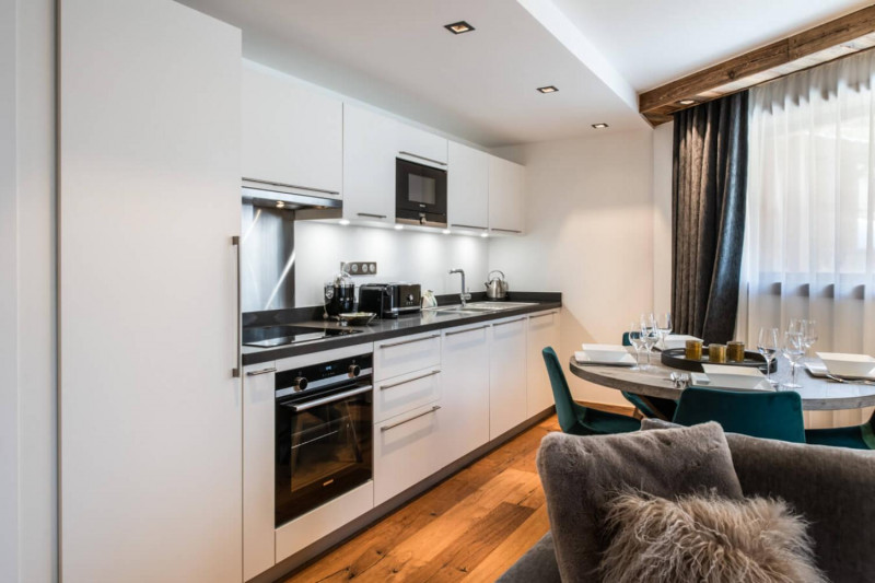 hotel-steamboat-courchevel-app-b15-3-1464892