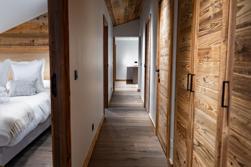 hotel-steamboat-courchevel-app-b16-11-1465023