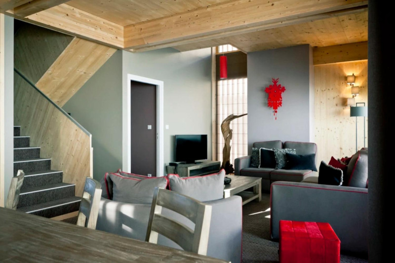 hr0a7euh6zjryzcn76tf-1449958