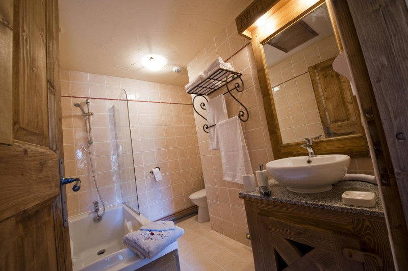 le-refuge-sdb1-1600x1065-1450211