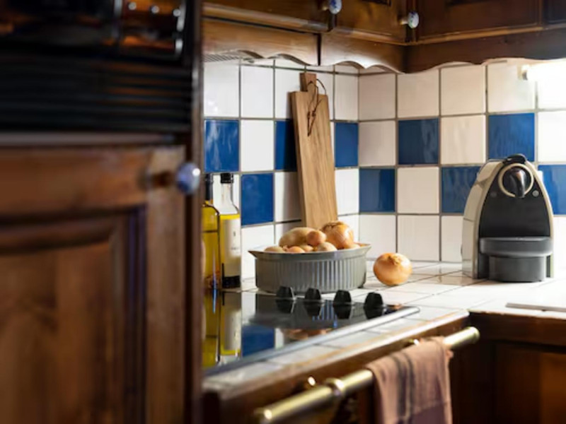 les-alpages-de-reberty-les-menuires-kitchen-1460279 les-alpages-de-reberty-les-menuires-kitchen-1460279