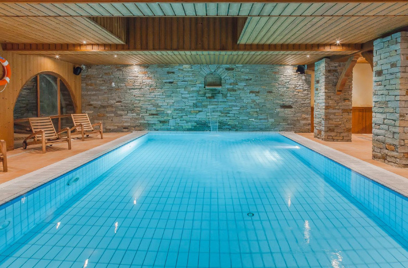 les-balcons-de-belle-plagne-belle-plagne-swimming-pool-380210