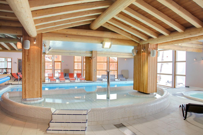 les-balcons-platinum-val-thorens-swimming-pool-306353