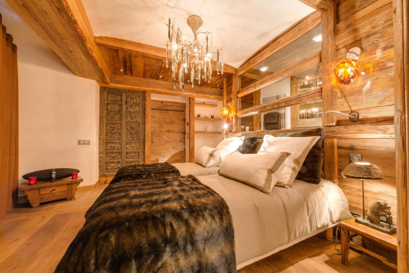 lhotse-bedroom-3-1466107 lhotse-bedroom-3-1466107