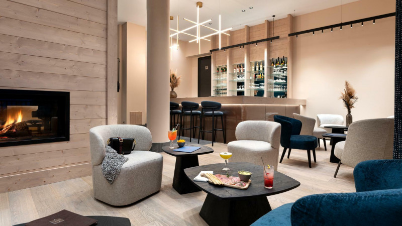 manaka-la-plagne-bar-776048