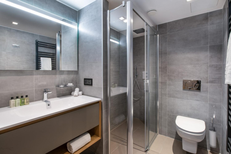 manali-lodge-kangto-dec19-05-768517