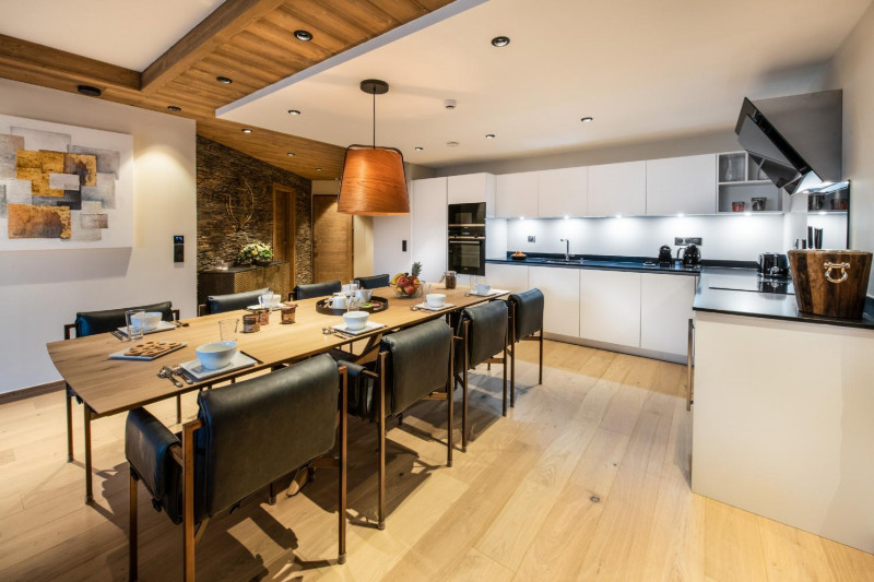 manali-lodge-yangra-mars21-10-768639