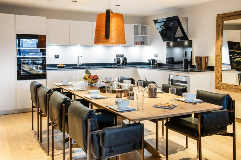 manali-lodge-yangra-mars21-11-768640