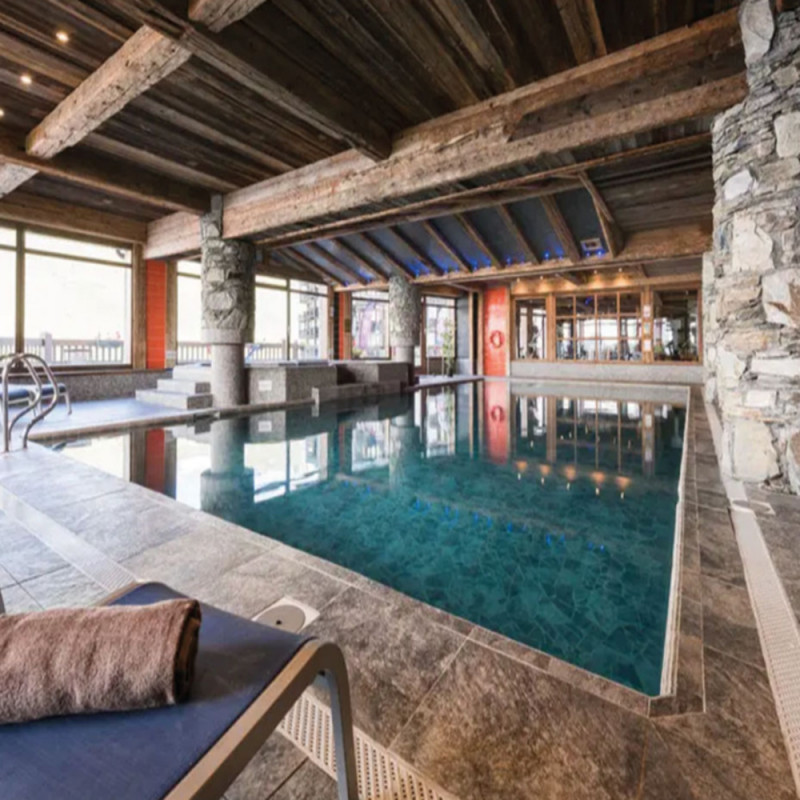 neveda-tignes-swimpool-1460926 neveda-tignes-swimpool-1460926