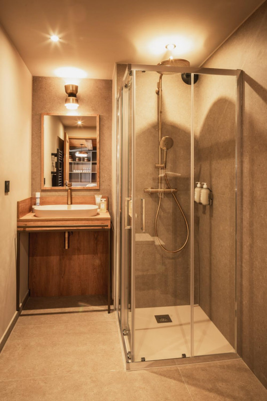 oxalys-vt-06-3pc6-bathroom-2-326168