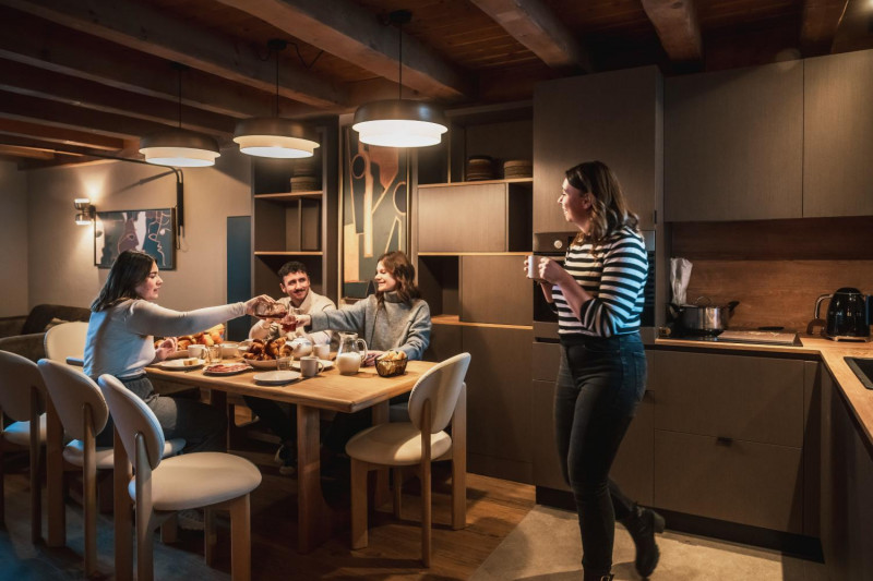 oxalys-vt-18-5pve-kitchen-diner-326230