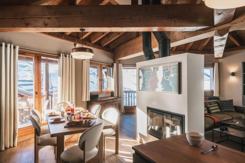 oxalys-vt-23-4p6s-dining-area-326214