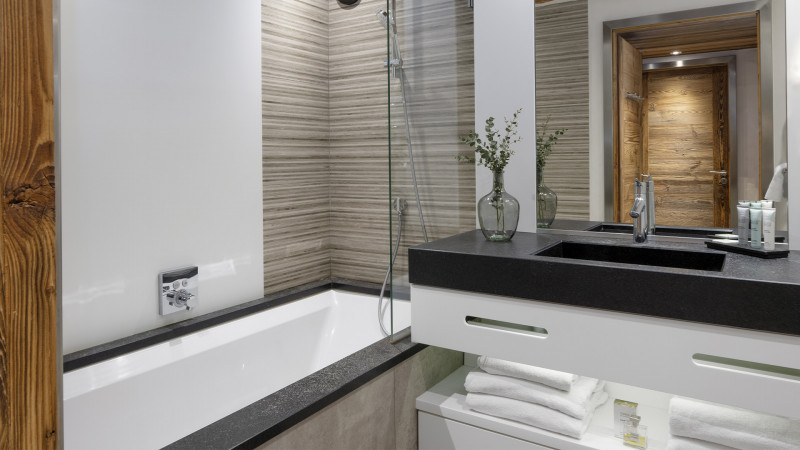 salle-de-bains-appartement-residence-cristal-de-jade-mgm-hotels-residences-20997-34126-175