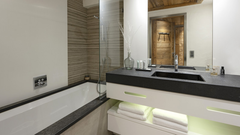 salle-de-bains-appartement-residence-cristal-de-jade-mgm-hotels-residences-21002-copie-184