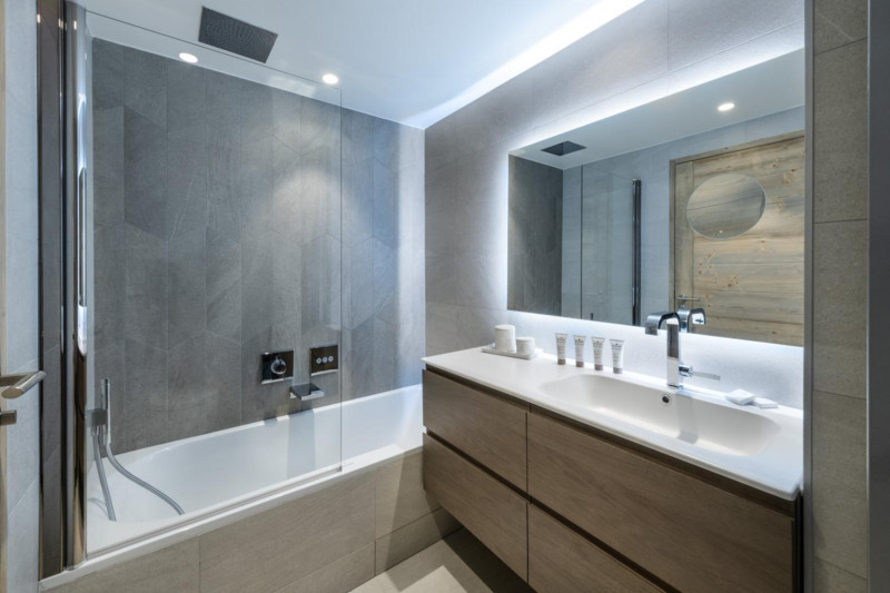 vail-lodge-val-disere-a11-085-760944