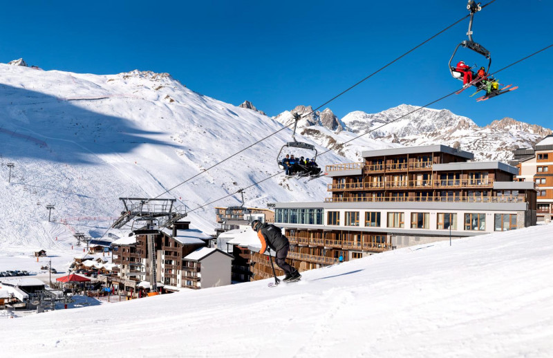 ynycio-tignes-exterior-slopeside-333430