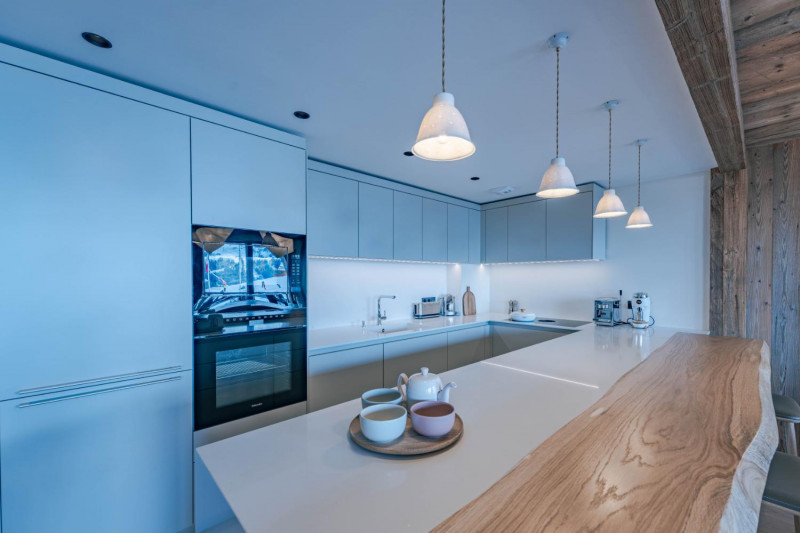 yuki-bana-apartment-alba-residence-m-ribel-7-1462201