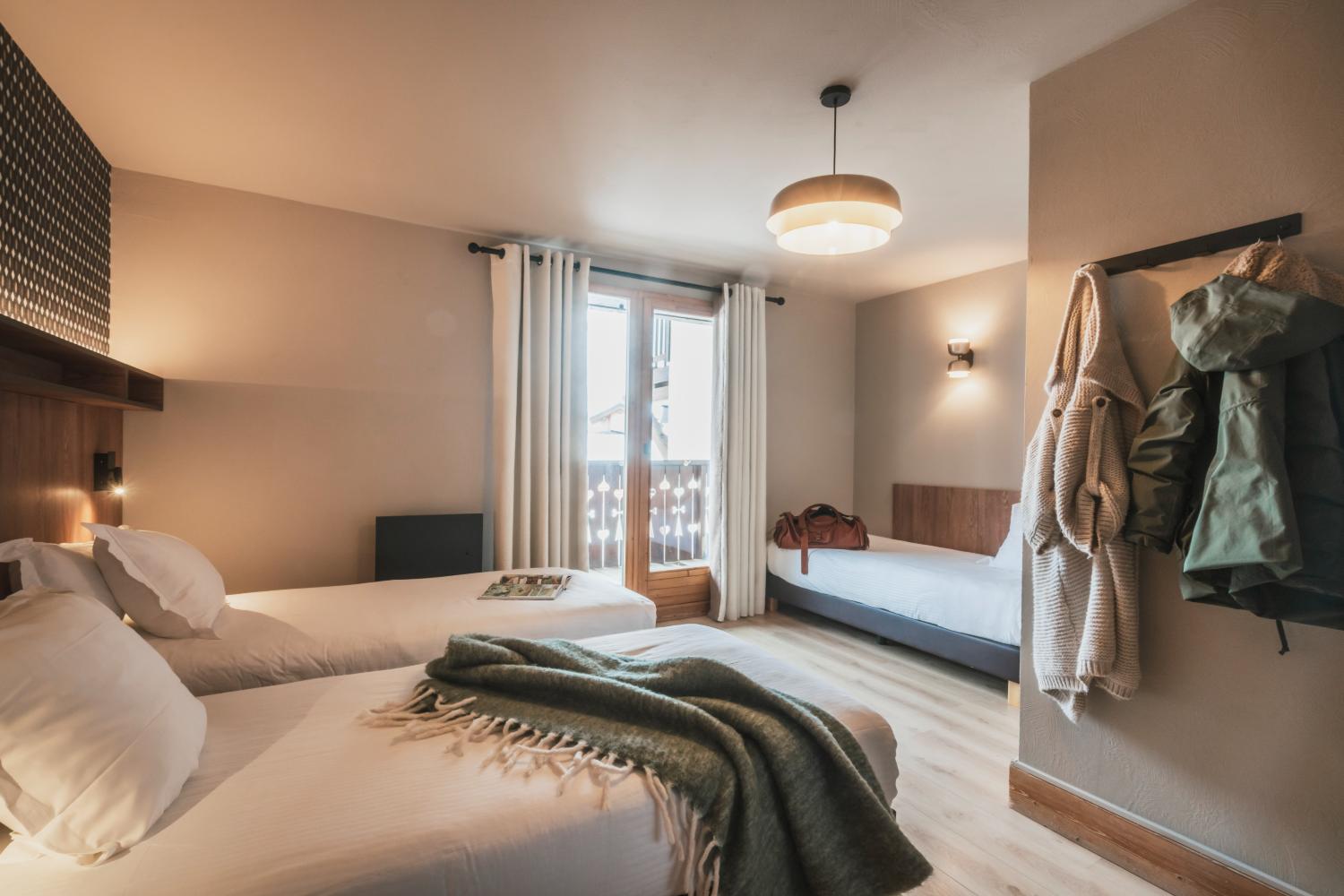 oxalys-vt-28-2p24-triple-room-326130