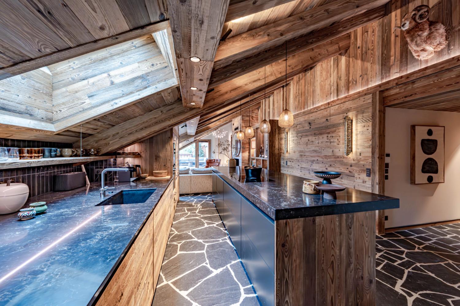 penthouse-502-fleur-des-alpes-m-ribel-10-1461923
