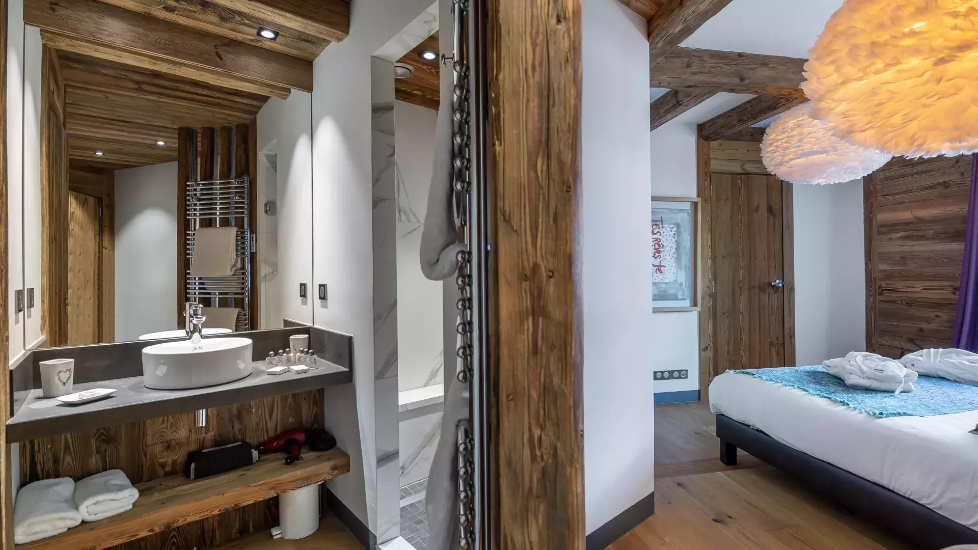 penthouse-savoie-location-chalets-covarel-val-d-ise-re-alpes-france-salle-de-bain-4-jpg-1450606