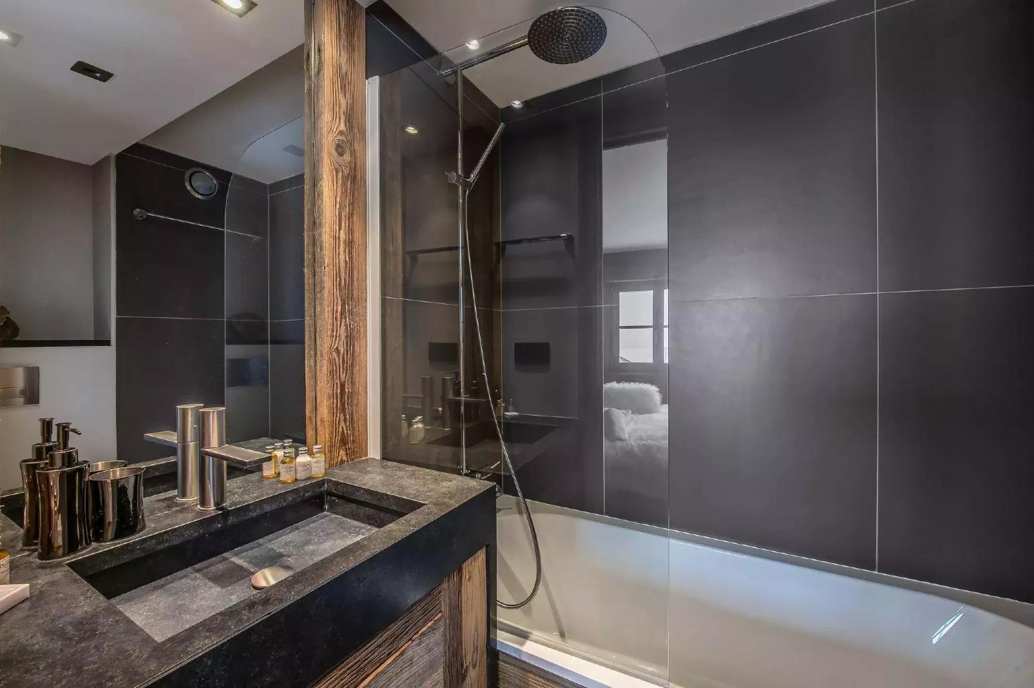 photos-bien-191-13-lerefugebathroom-1452484