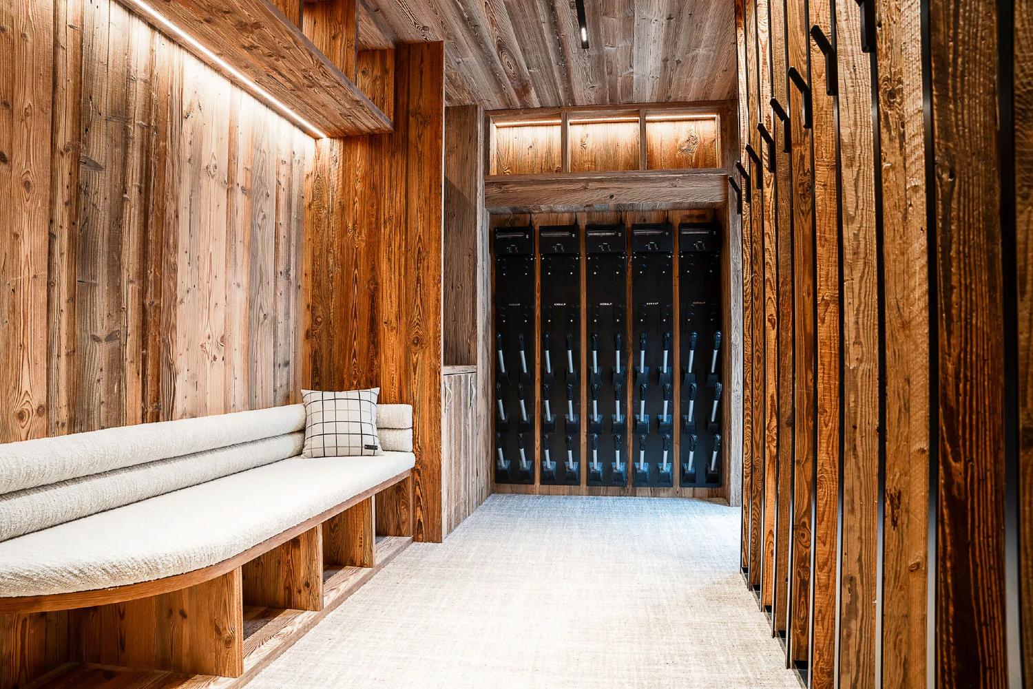 photos-bien-4235-ski-room-1452812