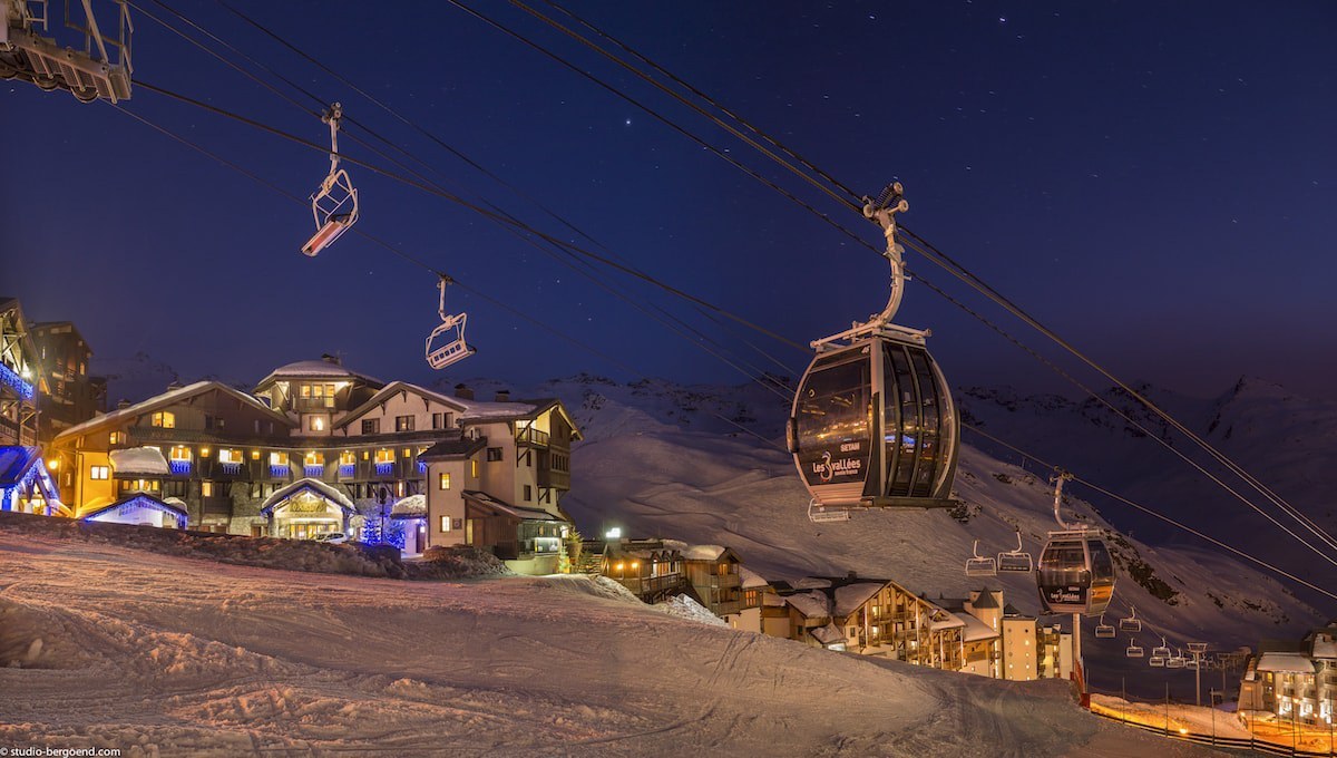 residence-loxalys-exterior-at-night-l-min-40701