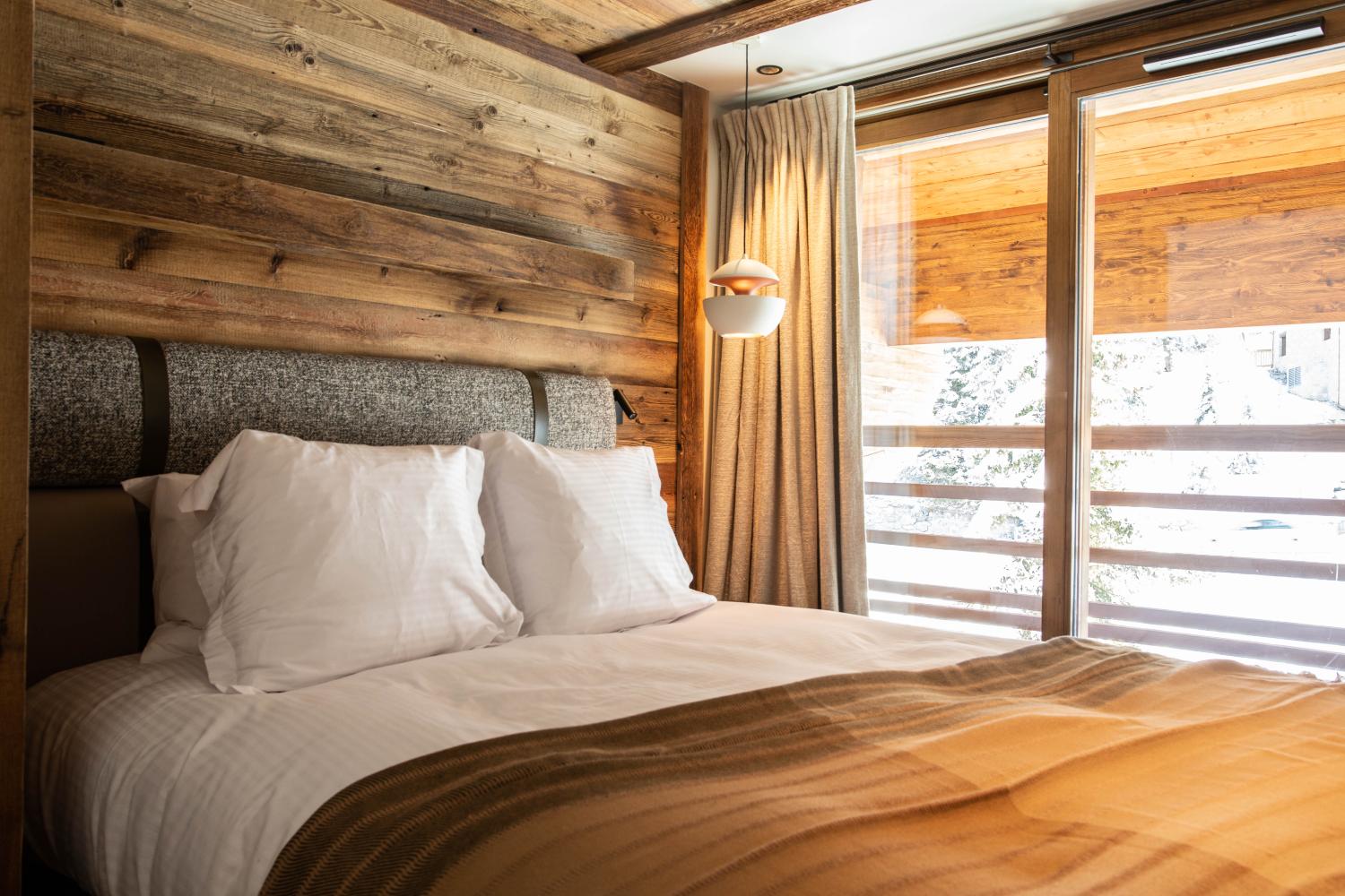 rooftop-chalet-lgcdp-meribel-bedroom-4-1453997