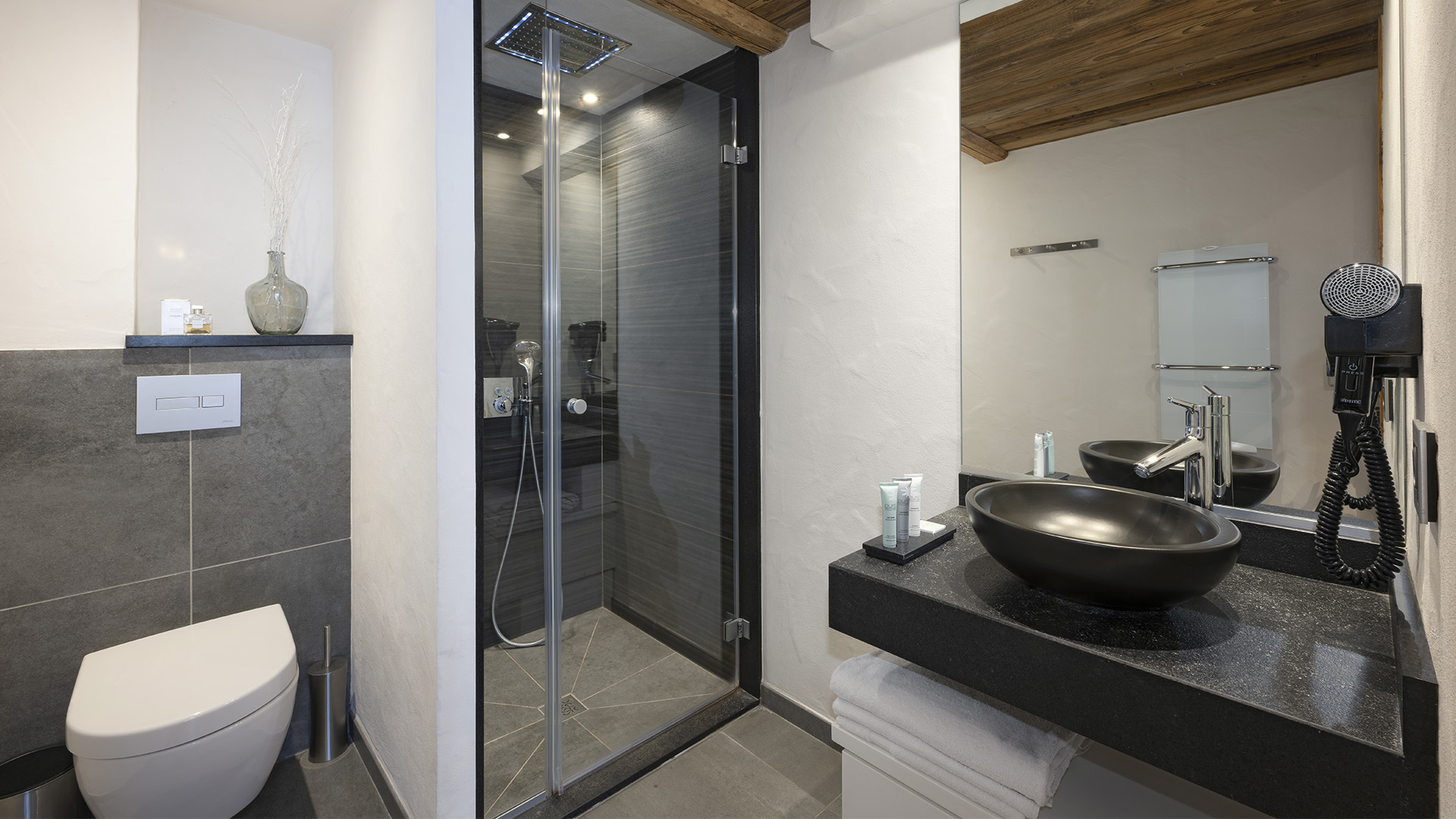 salle-a-manger-appartement-residence-cristal-de-jade-mgm-hotels-residences-21004-copie-186