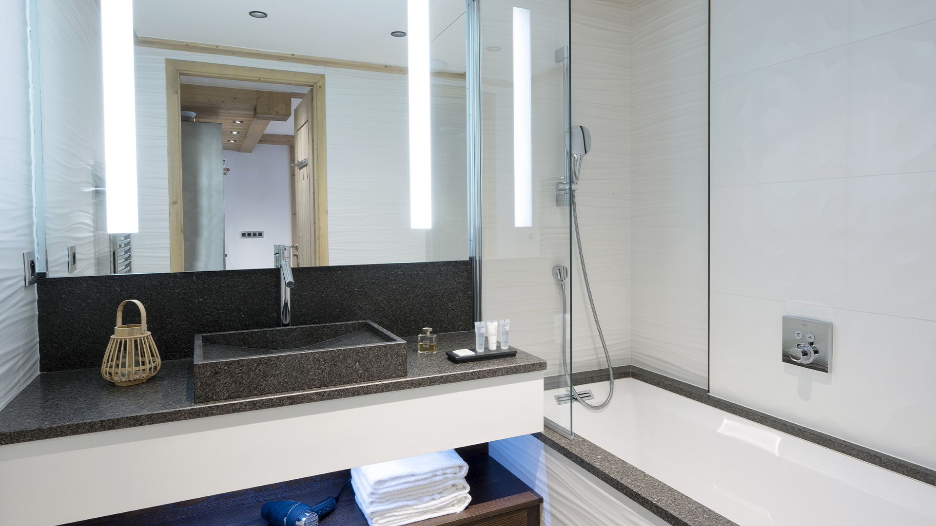 salle-de-bains-appartement-residence-anitea-mgm-hotels-residences-31098-88